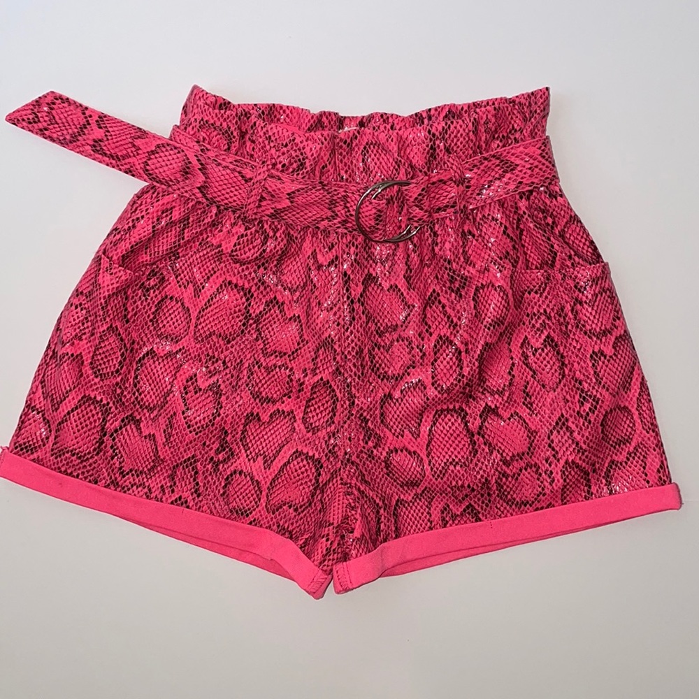 Dollskill Pink Cheetah Shorts Small